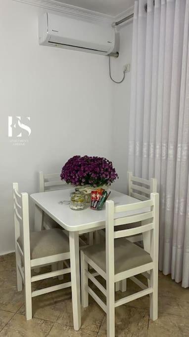 Es Apartment Tiranë Eksteriør bilde